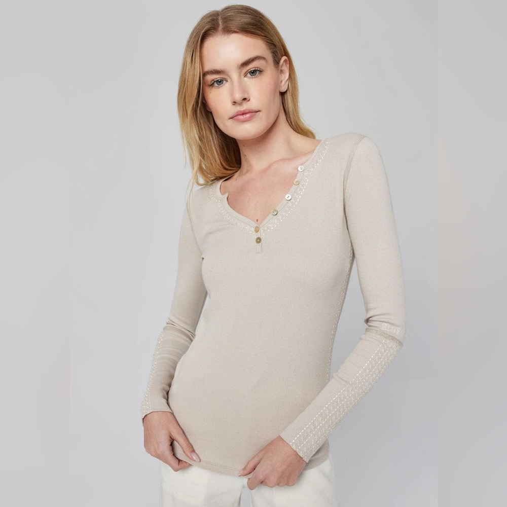 Alp N Rock LYLA Henley Top - Embroidered NEW Size Small